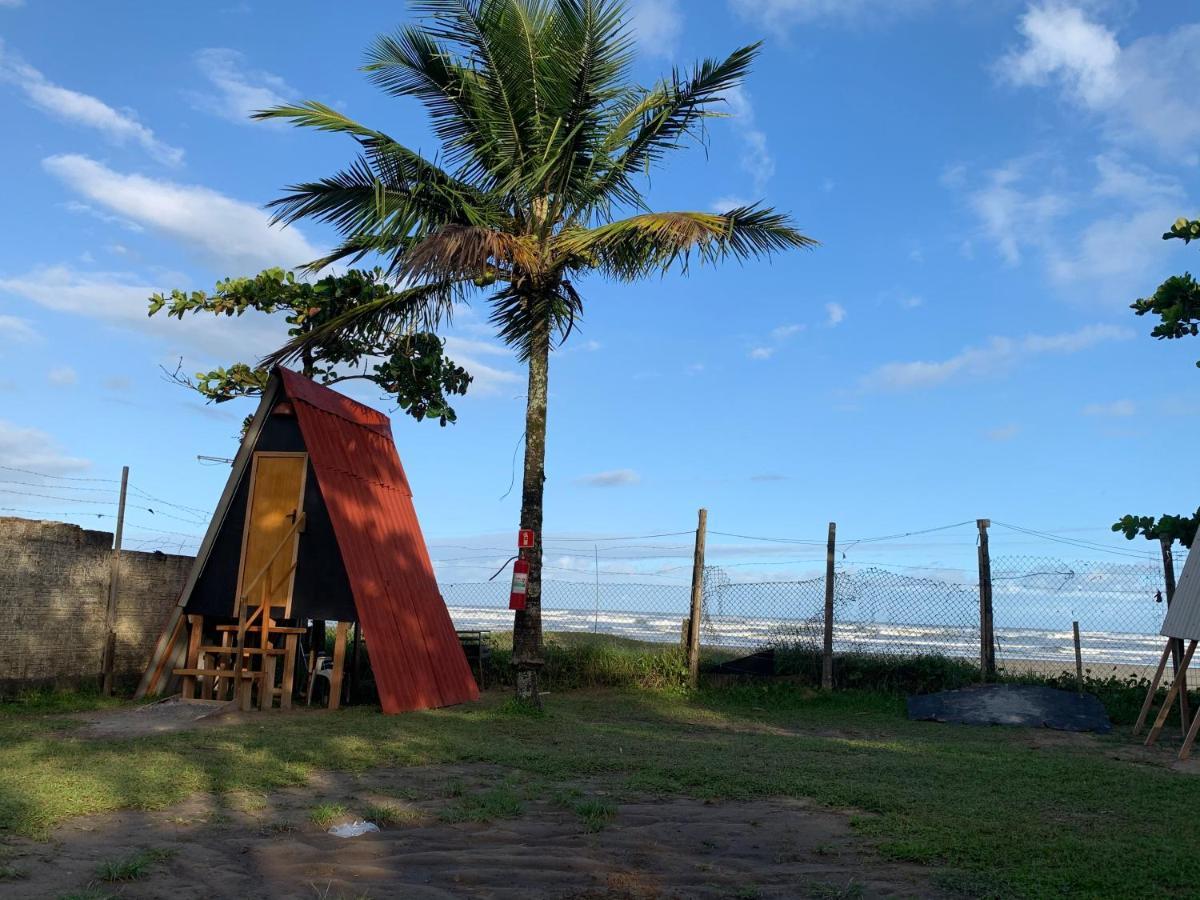 Jorai - Pé Na Areia Lodge Bertioga